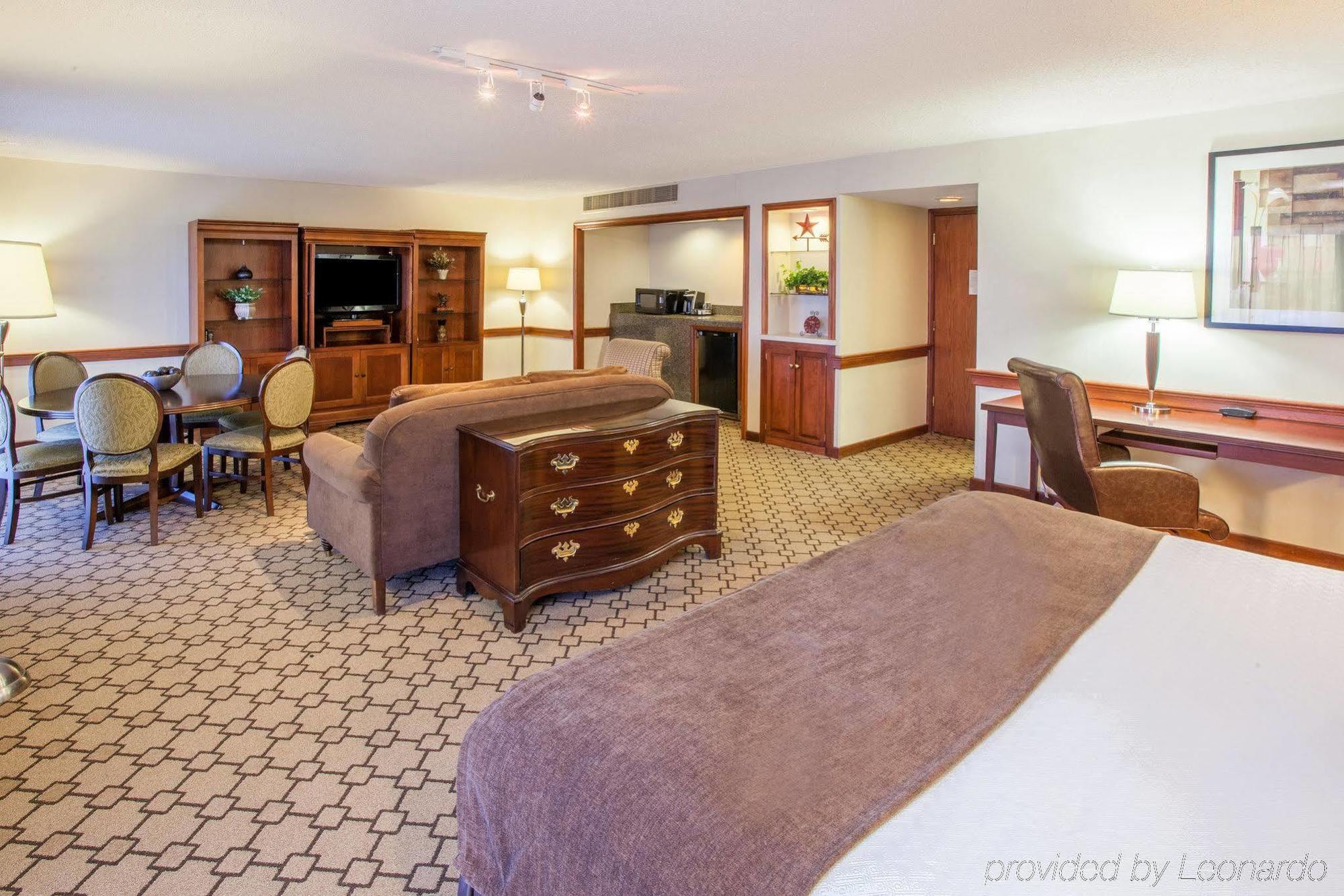 Wyndham 3* Oklahoma City